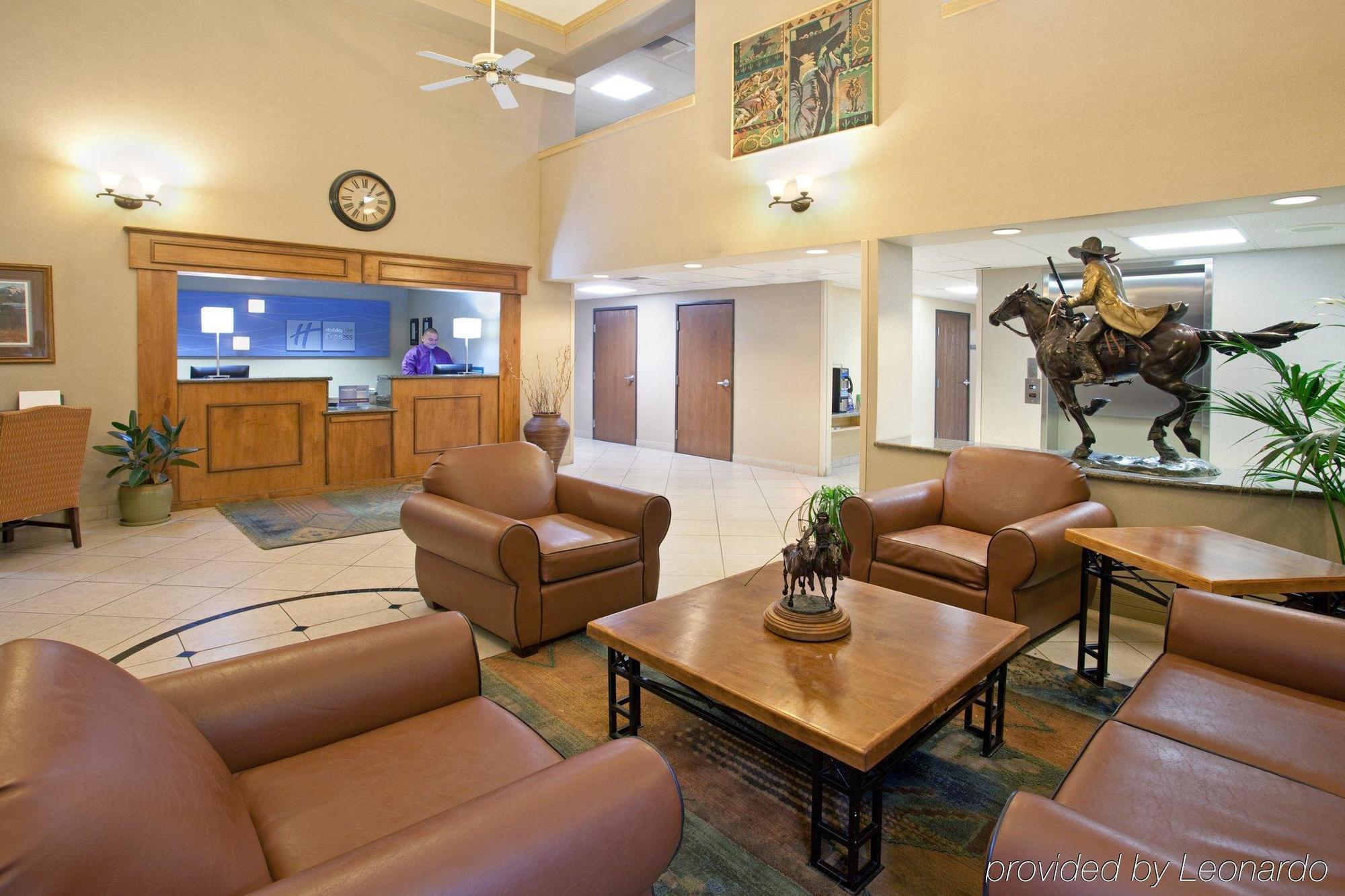 Holiday Inn Express Tucson-Airport By Ihg Exterior photo